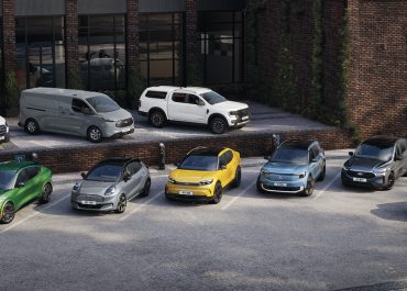 Ford 100v Suomessa Juhlamallit Levorannasta